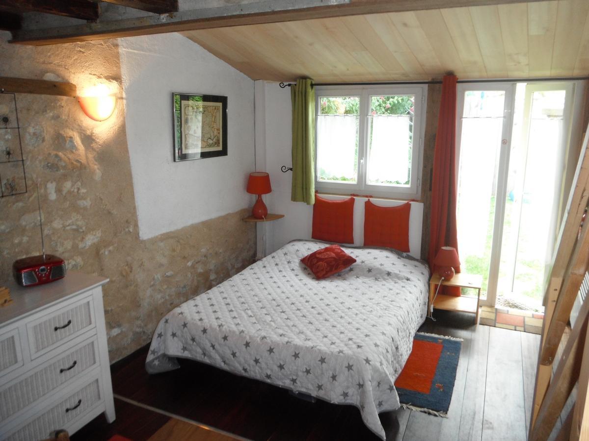 La Maison Rouge Chauvigny Exteriör bild